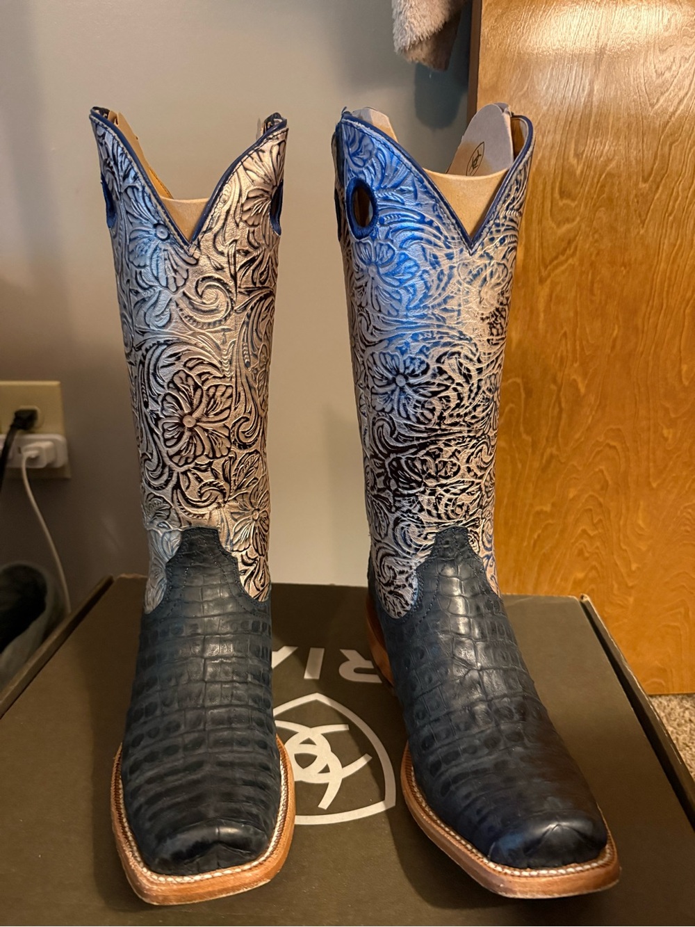 Ariat Futurity boot size 10B